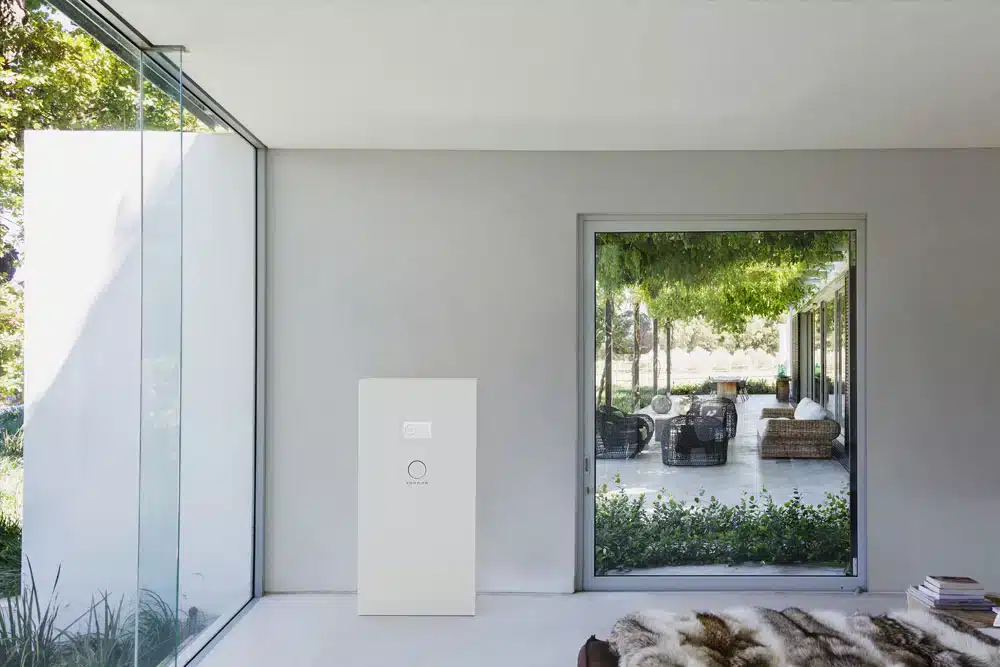 Key Factors to Consider When Choosing the Solar Battery for Off Grid Living 1