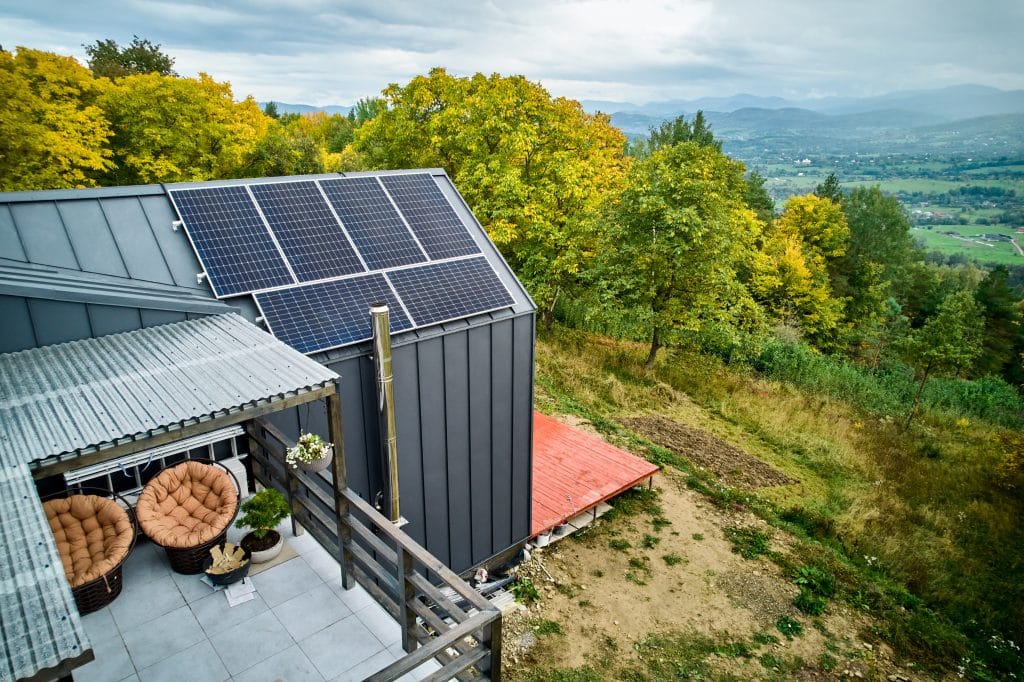 How to Choose the Right Solar Battery for Your Off-Grid Home 1 Understanding Off Grid Solar Systems 1